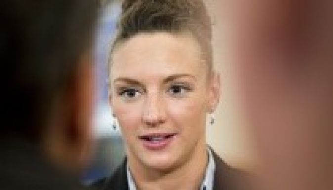 Hosszú visszautasította a doppingvádakat, perelni készül