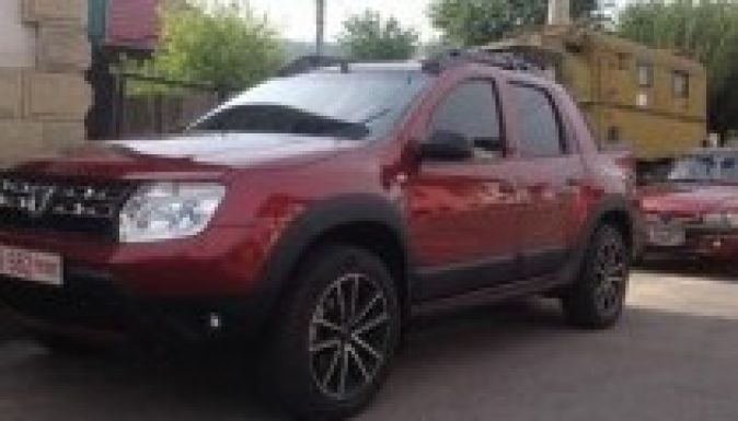 Így néz ki a limitált kiadású Dacia Duster pickup (FOTÓK)