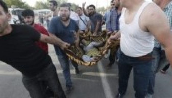 Robbanások voltak egy török ellenzéki gyűlésen