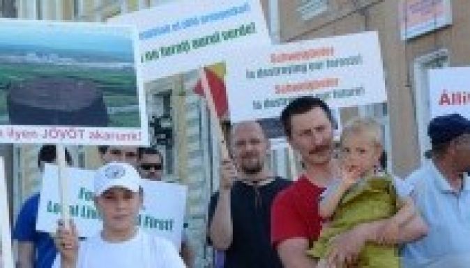 Tüntetés és bírság jutott az osztrák Schweighofernek