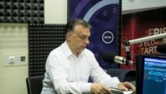 Orbán a teljes fizikai határzár lehetőségét sem zárja ki
