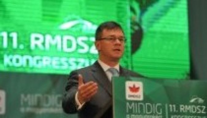 Az RMDSZ támogatja Ungureanu kinevezését a SIE élére