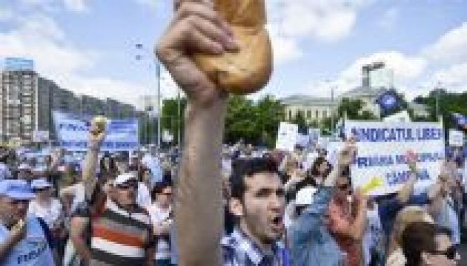 A köztisztviselők bére is nőhet