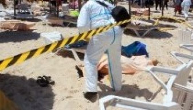 Tunéziai merénylet: még két embert keresnek