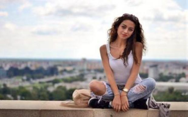 Öt brit egyetemre is bejutott egy most érettségiző cigánylány