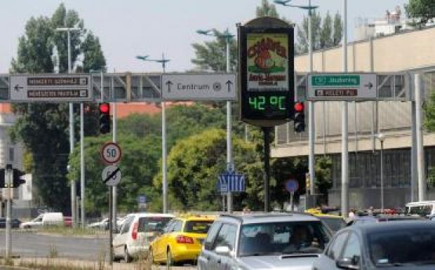 Ismét harmadfokú hőségriadó van Magyarországon