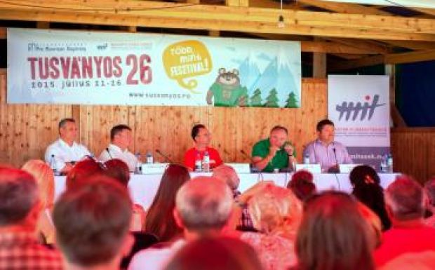 Tusványos: a magyar kerítés csak kényszerhelyzetet orvosol