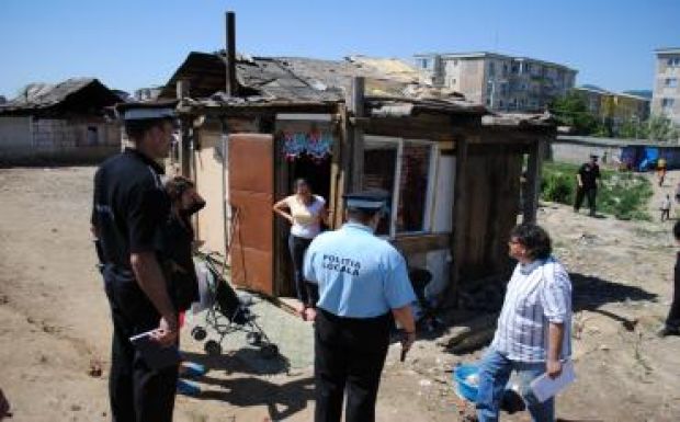 Nagybánya polgármestere ismét megmutatta a romáknak: lerombolta házaikat