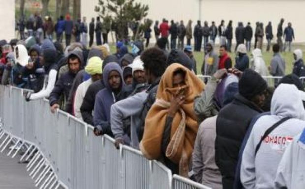 Meghalt egy menekült a Csalagút szerda hajnali megrohamozásakor