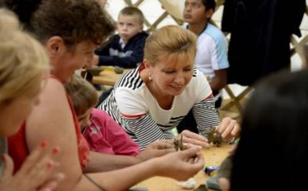 Gyergyószentmiklósi gyerekekkel találkozott a magyar államfő felesége