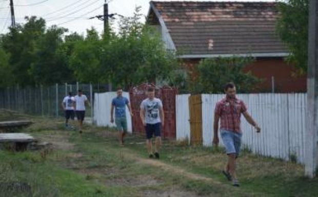 El akarták gázolni a tömegesen megerőszakolt lányt Vaslui megyében?