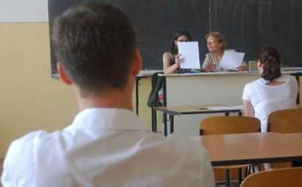 Tizennyolc tanárt rúgtak ki az érettségi csalások miatt