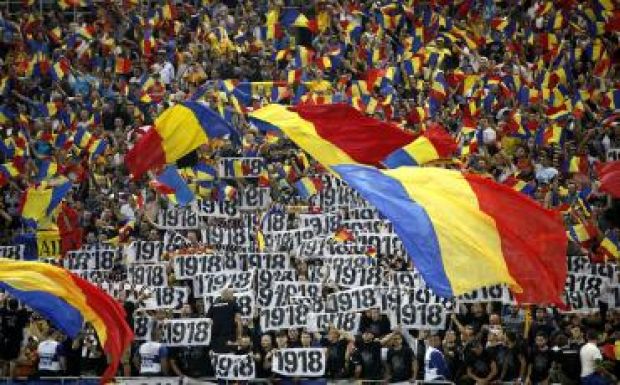 Magyar-román: szurkolói miatt megbüntette az UEFA a románokat