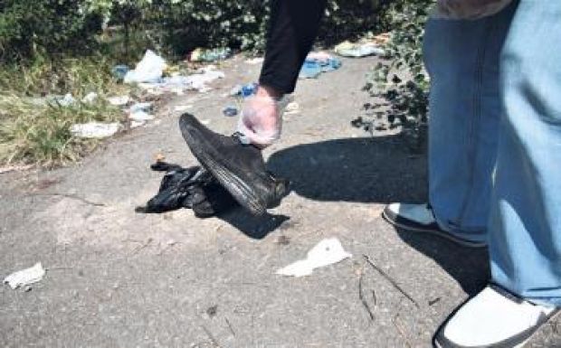 Jól keresnek Magyarországon a guberálók a menekülteken