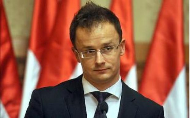 Szijjártó Péter visszavágott francia kollégájának a határzár ügyében