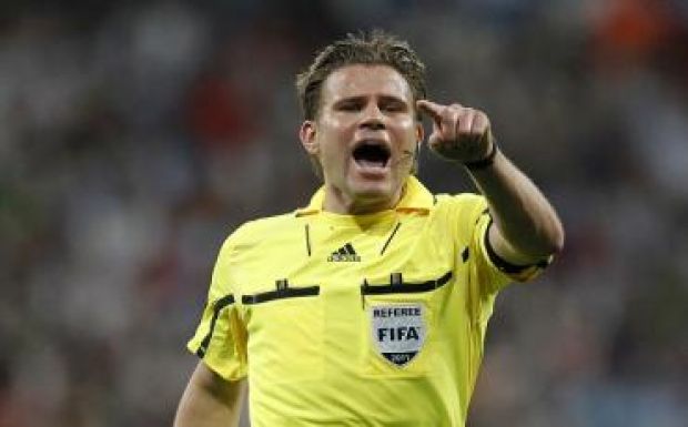 Felix Brych osztja majd az igazságot a magyar-románon