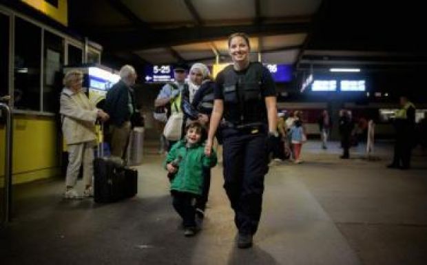 Franciaország 24 ezer menekültet fogad be