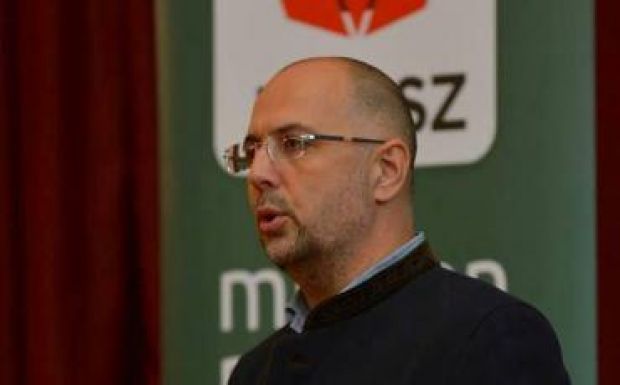 Kelemen Hunor: a kerítés nem a románokat és a magyarokat választja el egymástól