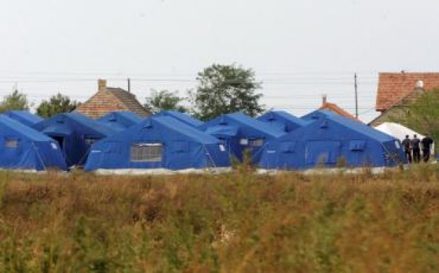 Felépült a második Temes megyei sátortábor a menekültek befogadására