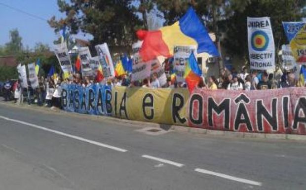 Tüntetők zavarták meg a román és a moldovai kormány együttes ülését