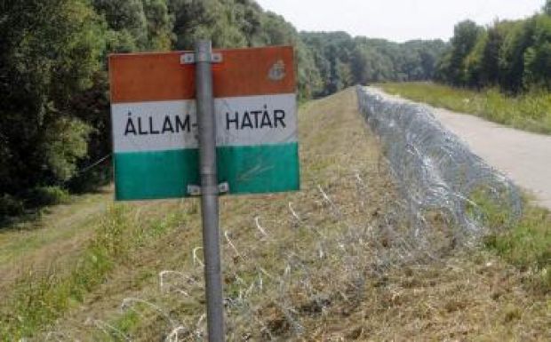 Megnyílik a magyar határ a menekültek előtt?