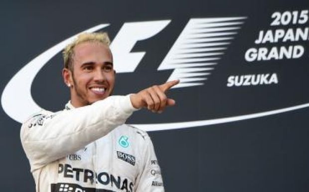 Hamilton nyert Japánban, és beállította Senna rekordját