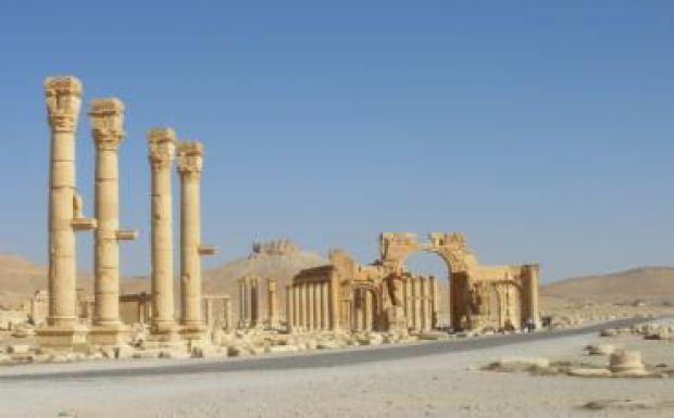 Újabb történelmi emlékművet rombolt le az Iszlám Állam