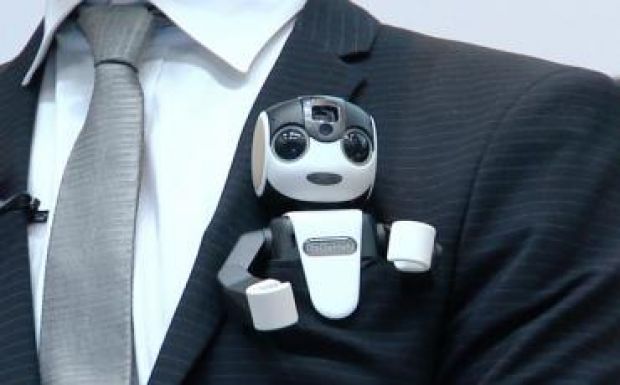 Japán leleményesség: kívül robot, belül telefon