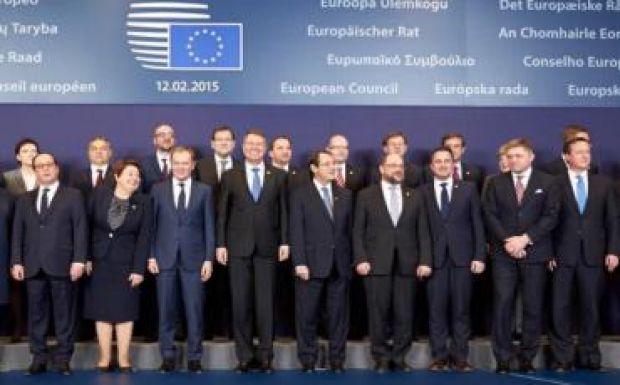 EU-csúcs: „proaktívabban” fogják védeni a menekültektől a külső határokat