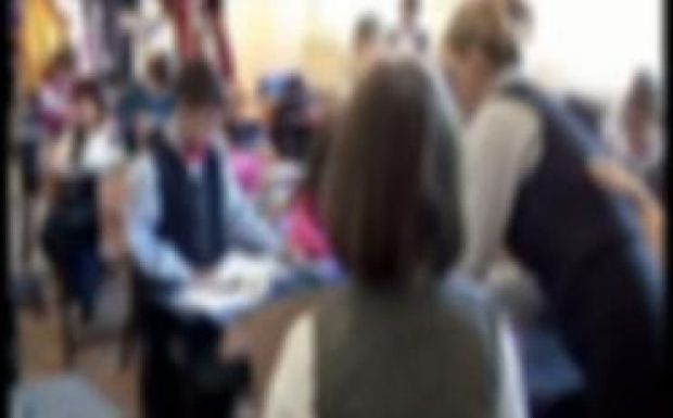 Öt hónap börtönt kapott a gyermekeket lehülyéző tanítónő Kolozsváron