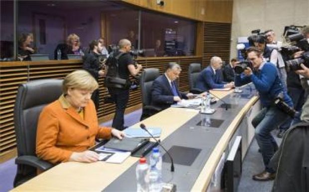 Migrációs csúcs: többen Athén felelősségét pedzegetik