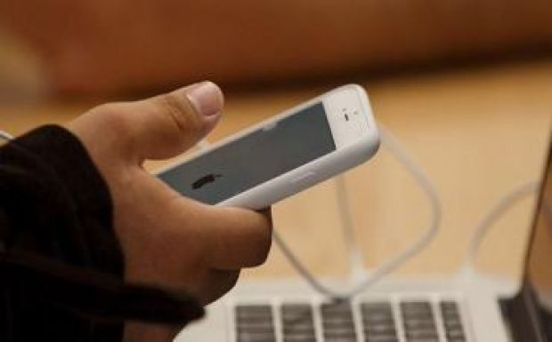 HIVATALOS: 2017. június 15-én végleg eltűnnek a roamingdíjak