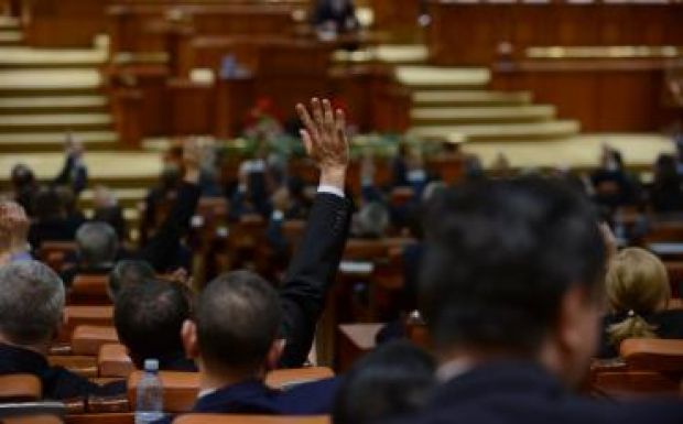 A levélszavazás gyengíti a magyar közösség parlamenti képviseletét