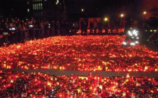 Kik felelősek a bukaresti tragédiáért?