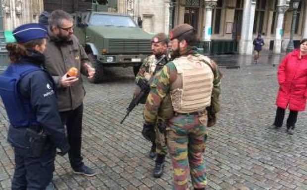 A legmagasabb szintű terrorriadó közepébe csöppent munkatársunk Brüsszelben