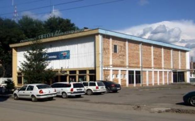 Új székházba költözik a szentgyörgyi román színház