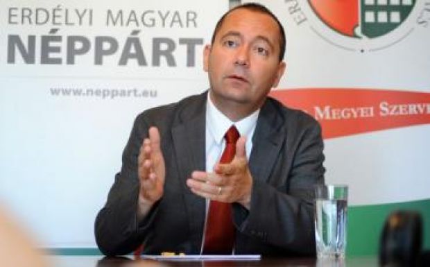 Kovács Péter: Szilágyi Zsolt nem ismeri a választási törvényt