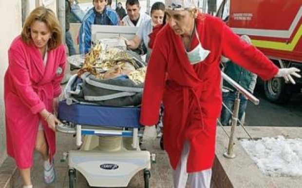 Hatvankettőre emelkedett a Colectiv-tragédia halottainak száma