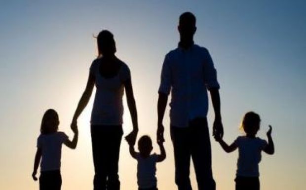 Három gyermek vállalásakor 10 millió forintos támogatást ad a magyar állam 