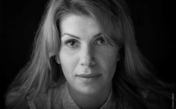 Szabó Enikő – a színész, aki megzenésíti a verseket