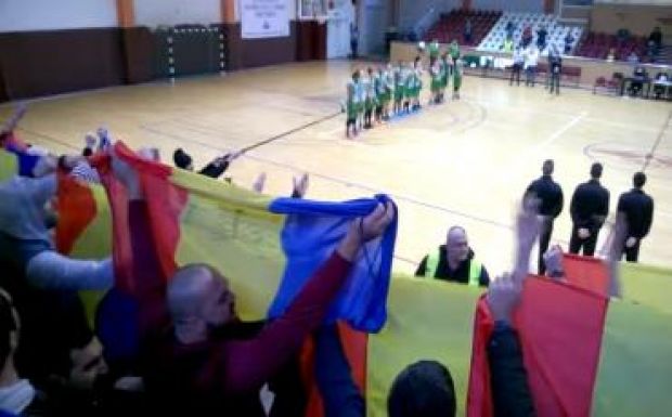 A román himnuszt fütyölték ki a Rapid szurkolói a Sepsi SIC elleni mérkőzésen
