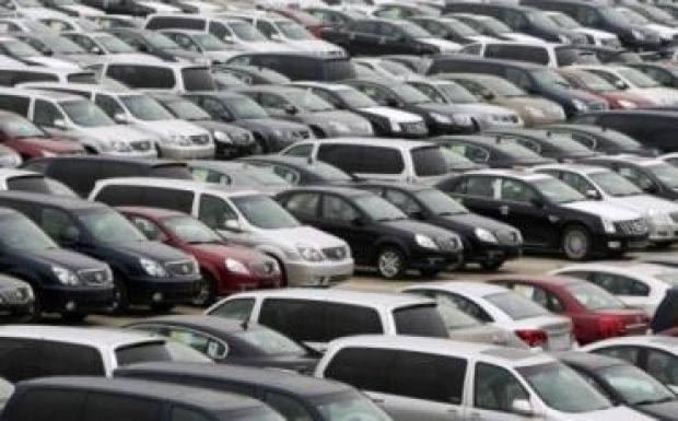 Három használtautóra egy új gépkocsi jutott tavaly