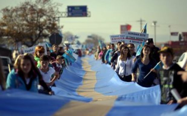 Ismét bíróság elé vinné a székely zászlót Hargita megye prefektusa