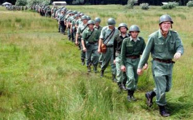 Kövér László is támogatja a kötelező sorkatonaságot
