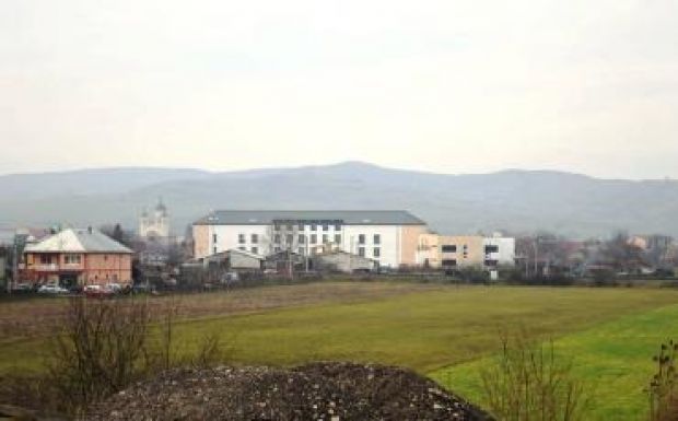 Téka Alapítvány: nem került veszélybe a szamosújvári magyar iskola