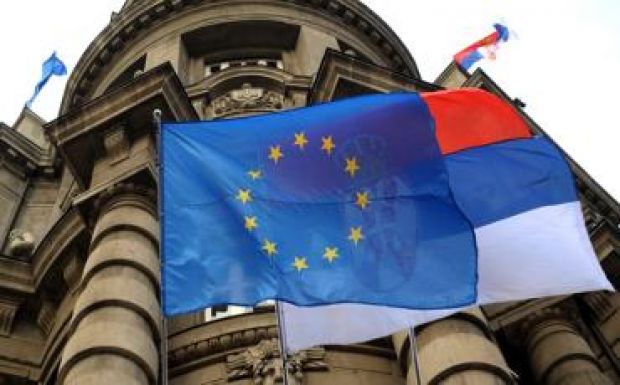 Szerbia közel fele támogatja az EU-csatlakozást