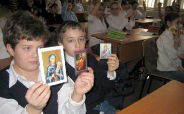 Törvénytervezet: 14 éves kor után döntsön a diák a vallásóráról