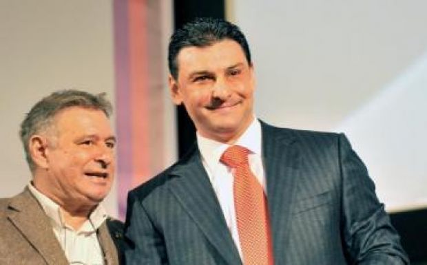 Egyszerre két képviselő letartóztatásnak engedélyezését kéri a DNA