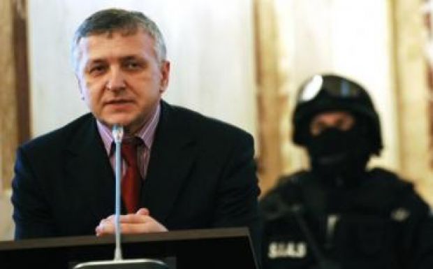 Bűnvádi eljárás indult az adóhatóság vezetője ellen