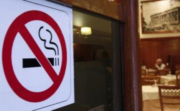 Így fülelik majd a le a rendőrök a tilosban dohányzókat